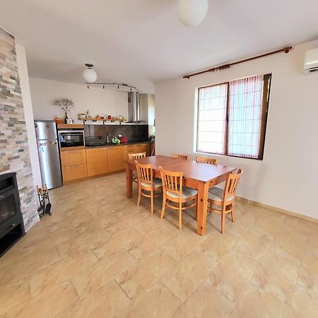 Vip Apartments In Sozopol Bagian luar foto